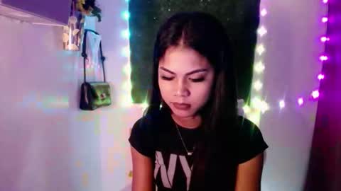 selena_fox2000 online show from April 21, 2026, 1:18 am