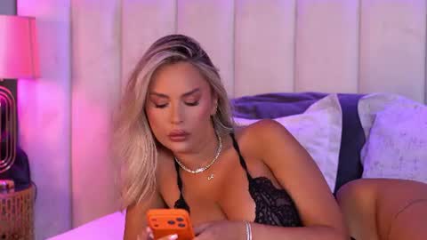 Snapshot of selena_voss chatting on June 21, 2026, 7:33 am Selena online show from June 21, 2026, 7:33 am