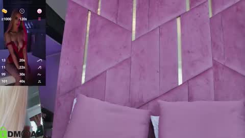 Selena online show from September 9, 2025, 3:17 am