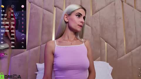 Selena online show from October 7, 2025, 3:25 am