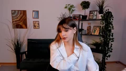 Snapshot of selenadearden chatting on February 28, 2025, 5:04 pm Selena ntmy online show from February 28, 2025, 5:04 pm