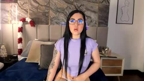 Snapshot of selene_shay chatting on November 28, 2025, 12:19 pm Selene online show from November 28, 2025, 12:19 pm