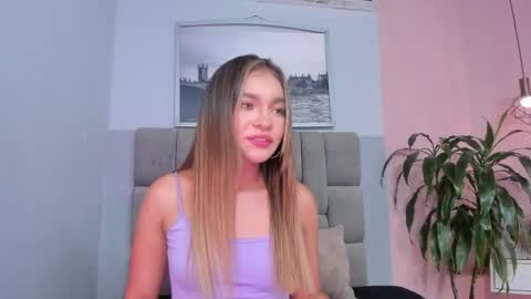 Selene online show from February 19, 2026, 3:35 am