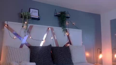 Snapshot of selenegibson__ chatting on February 2, 2026, 7:34 pm SELENE GIBSON online show from February 2, 2026, 7:34 pm