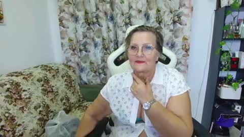 Selenna online show from January 13, 2025, 7:31 pm