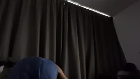 Snapshot of selfiepicdump chatting on November 15, 2025, 10:12 am Julian Kinky Bi-guy online show from November 15, 2025, 10:12 am