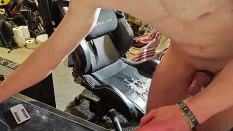 Snapshot of selfsuck_master69 chatting on January 7, 2026, 3:09 am BiG DicK online show from January 7, 2026, 3:09 am