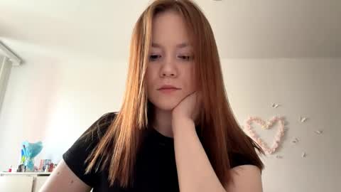 Lily online show from May 12, 2026, 7:05 am