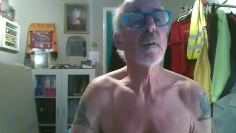 Snapshot of semajstretsa chatting on March 18, 2026, 11:08 pm frederick online show from March 18, 2026, 11:08 pm