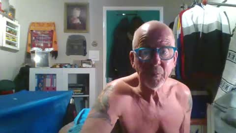 Snapshot of semajstretsa chatting on April 3, 2026, 9:24 pm frederick online show from April 3, 2026, 9:24 pm