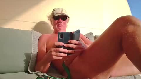 Snapshot of seniorfuntime1556 chatting on October 5, 2025, 4:16 pm Summiteer online show from October 5, 2025, 4:16 pm