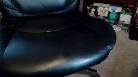 Snapshot of senorgrower chatting on October 14, 2025, 2:40 pm Mr. Watch Me Grow online show from October 14, 2025, 2:40 pm