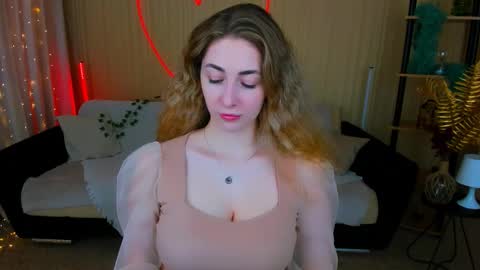 Snapshot of sensitiveheartt chatting on February 3, 2026, 11:26 am sensitiveheartt online show from February 3, 2026, 11:26 am