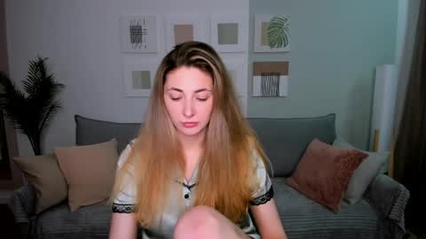 sensitiveheartt online show from April 11, 2026, 8:18 am