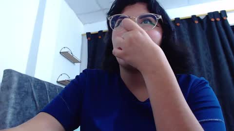 Camille and sophie online show from December 3, 2024, 1:30 am