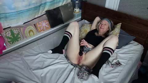 Snapshot of sensual_synergy_ chatting on February 23, 2025, 2:14 pm SensualSynergy online show from February 23, 2025, 2:14 pm