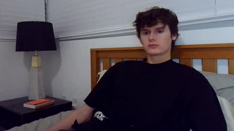 Cam online show from February 7, 2025, 3:34 am