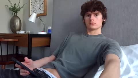 Cam online show from March 4, 2025, 8:38 pm