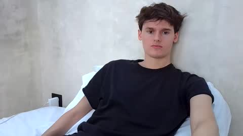 Cam online show from October 16, 2025, 7:26 pm