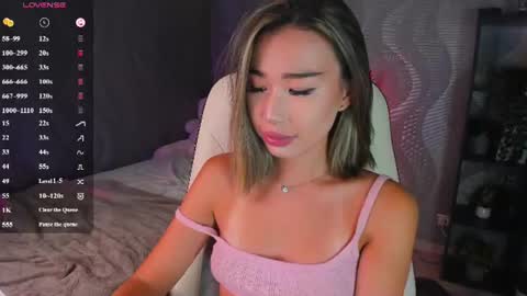 Snapshot of sensualily chatting on June 18, 2026, 3:38 pm Kiki online show from June 18, 2026, 3:38 pm