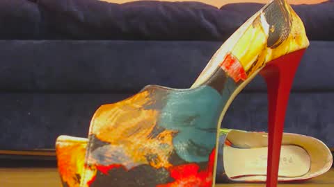 sensualmyra online show from February 4, 2026, 3:29 pm