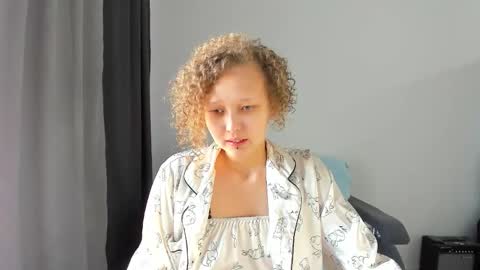 senya_sol online show from February 25, 2026, 8:35 am