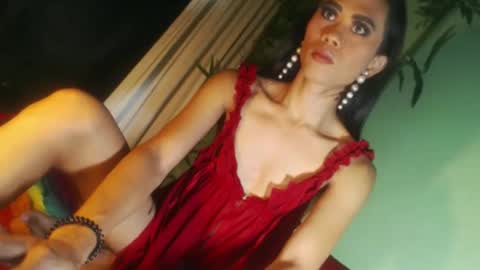 senyora_evangelista online show from May 13, 2026, 12:30 am