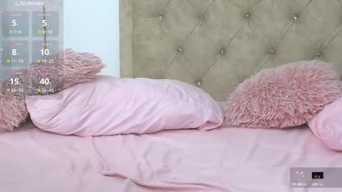 serafina_ online show from March 12, 2025, 2:56 pm