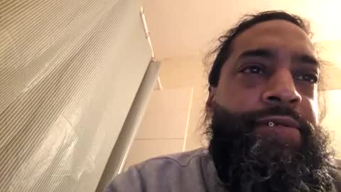 Snapshot of serani02 chatting on February 10, 2026, 9:02 am Serani online show from February 10, 2026, 9:02 am