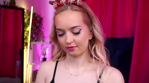 Seraphine online show from December 13, 2024, 8:41 am