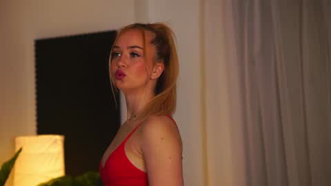 Seraphine online show from January 4, 2025, 4:33 am