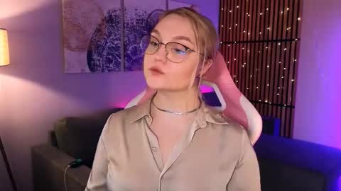 Serena online show from February 20, 2026, 7:54 am