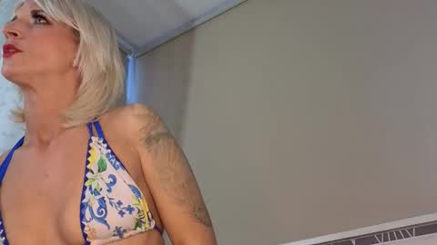 serenexx  your MILF online show from February 13, 2026, 7:48 am