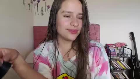 serenity_crystal online show from December 7, 2024, 4:03 pm