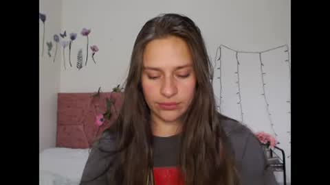 serenity_crystal online show from December 21, 2024, 9:58 pm