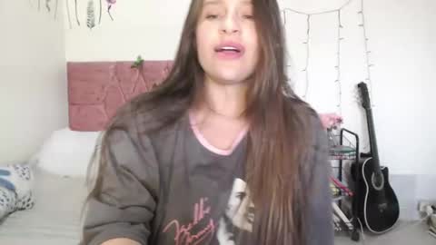 serenity_crystal online show from January 17, 2025, 9:28 pm