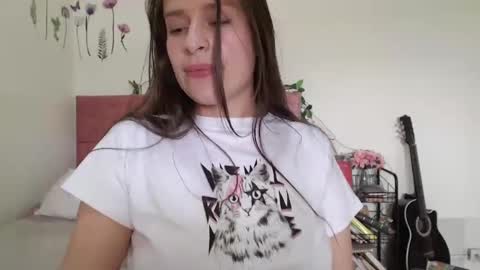 serenity_crystal online show from February 1, 2025, 7:13 pm