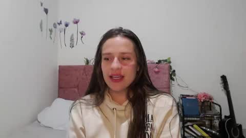 serenity_crystal online show from February 3, 2025, 11:58 pm