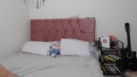 serenity_crystal online show from March 11, 2025, 11:04 pm