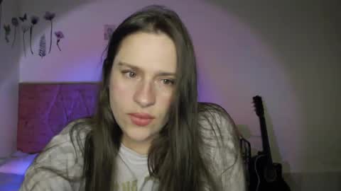 serenity_crystal online show from September 18, 2025, 12:34 am