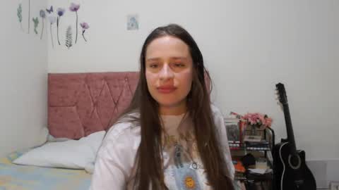 serenity_crystal online show from September 21, 2025, 12:23 am