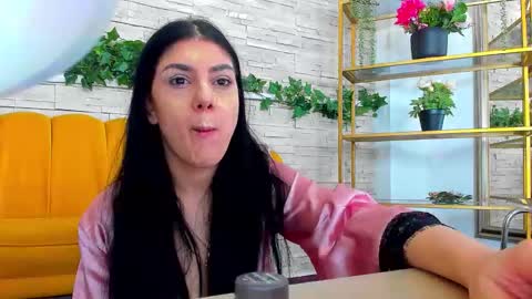 SerennaNoir online show from December 20, 2025, 6:09 am