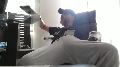 Snapshot of serioyhetero19 chatting on May 8, 2026, 6:46 pm hetero serio discreto online show from May 8, 2026, 6:46 pm