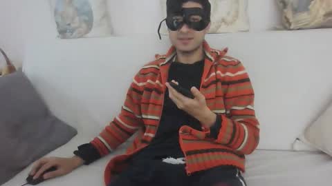 Snapshot of sero98313230 chatting on November 19, 2025, 11:32 am sero98313230 online show from November 19, 2025, 11:32 am