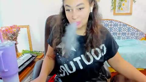 VIOLA online show from November 10, 2025, 7:51 am