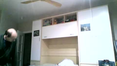 serrano49 online show from February 11, 2026, 2:05 am