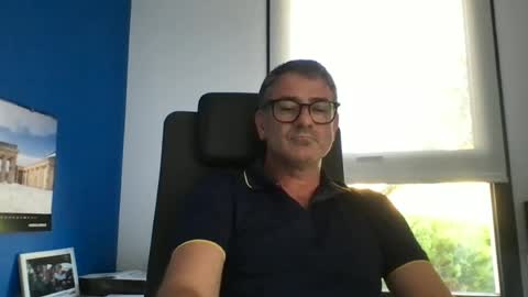 Snapshot of sesamechris92 chatting on July 6, 2026, 4:20 pm sesamechris92 online show from July 6, 2026, 4:20 pm