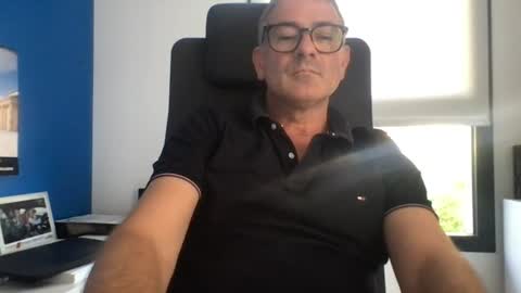 Snapshot of sesamechris92 chatting on July 24, 2026, 3:32 pm sesamechris92 online show from July 24, 2026, 3:32 pm