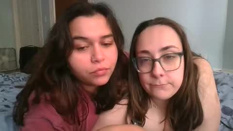 sesbianlex69 online show from November 5, 2025, 6:19 pm