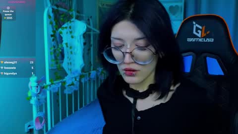 Setsunai online show from March 10, 2025, 4:49 am